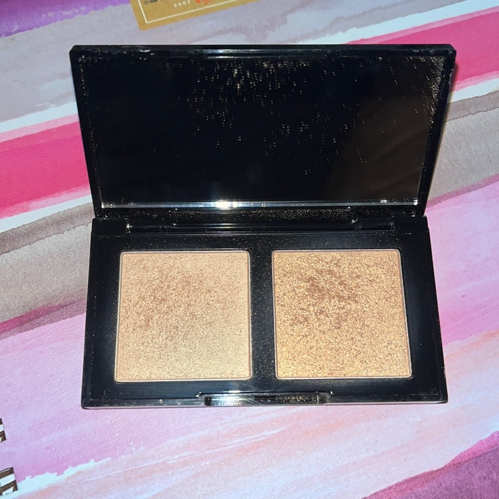 Laura Geller Hi-Def Glow Illuminator Duo